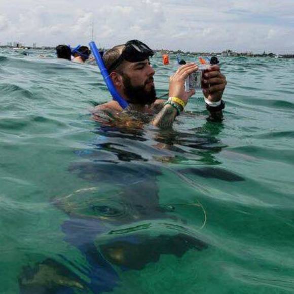 Meet your Posher, Jose - Picture 2 of 2